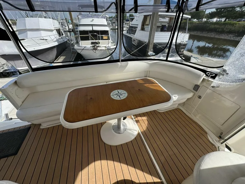 Slide: The Image of Sea Ray 39 Motor Yacht 2004 - 12