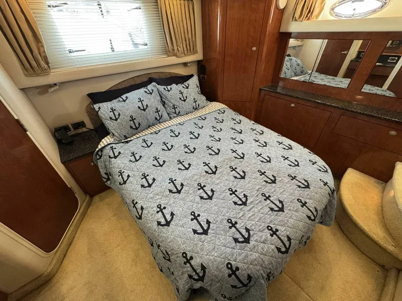 Slide: The Image of Sea Ray 39 Motor Yacht 2004 - 37