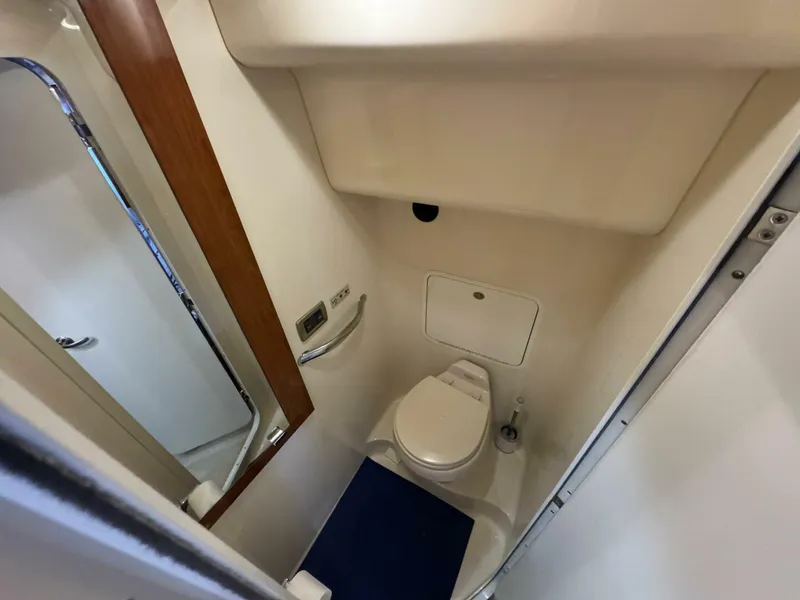 Slide: The Image of Sea Ray 39 Motor Yacht 2004 - 39