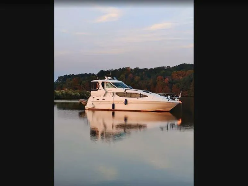 Slide: The Image of Sea Ray 39 Motor Yacht 2004 - 60