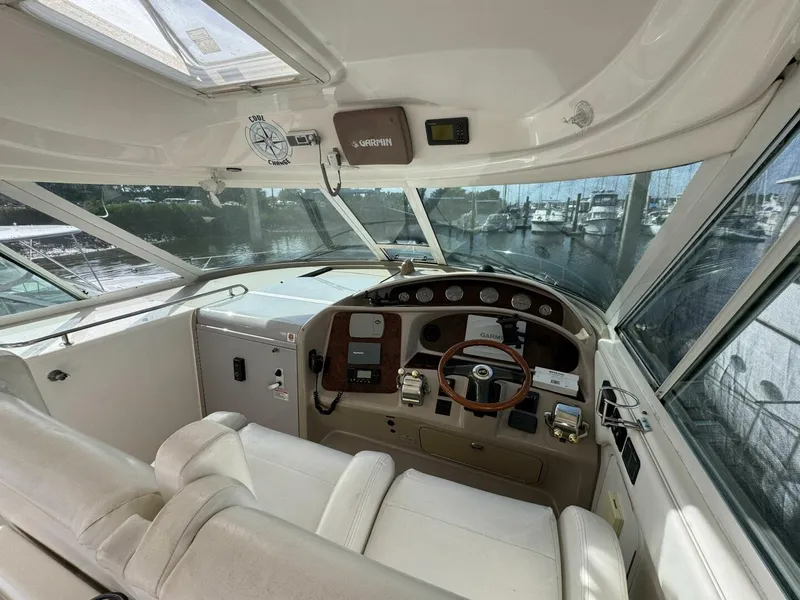 Slide: The Image of Sea Ray 39 Motor Yacht 2004 - 9
