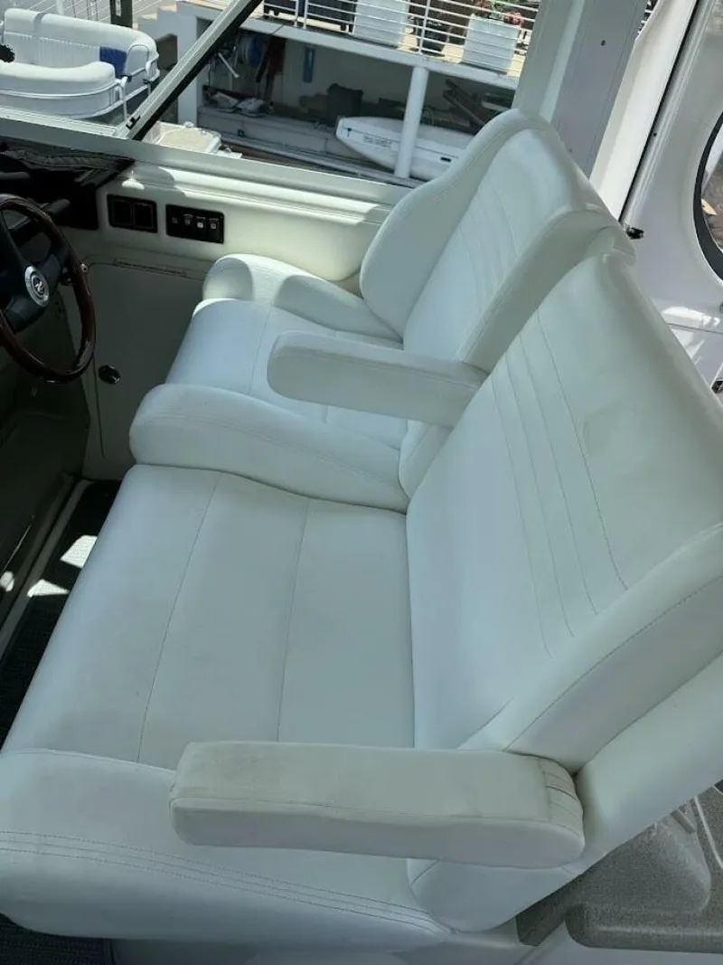 Slide: The Image of Sea Ray 40 Motoryacht 2006 - 11