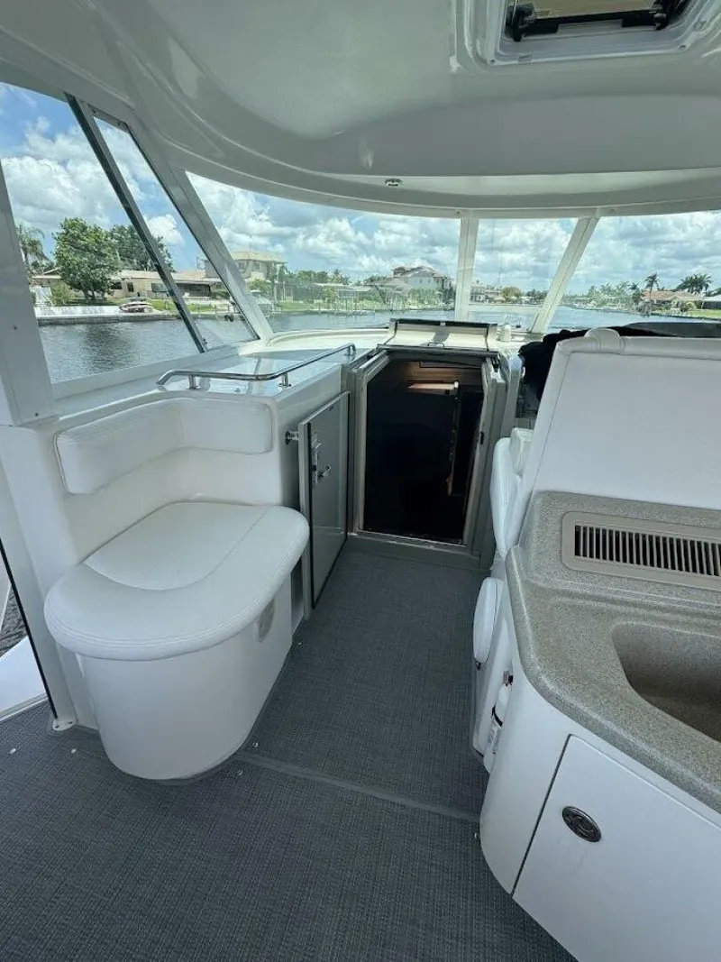 Slide: The Image of Sea Ray 40 Motoryacht 2006 - 13