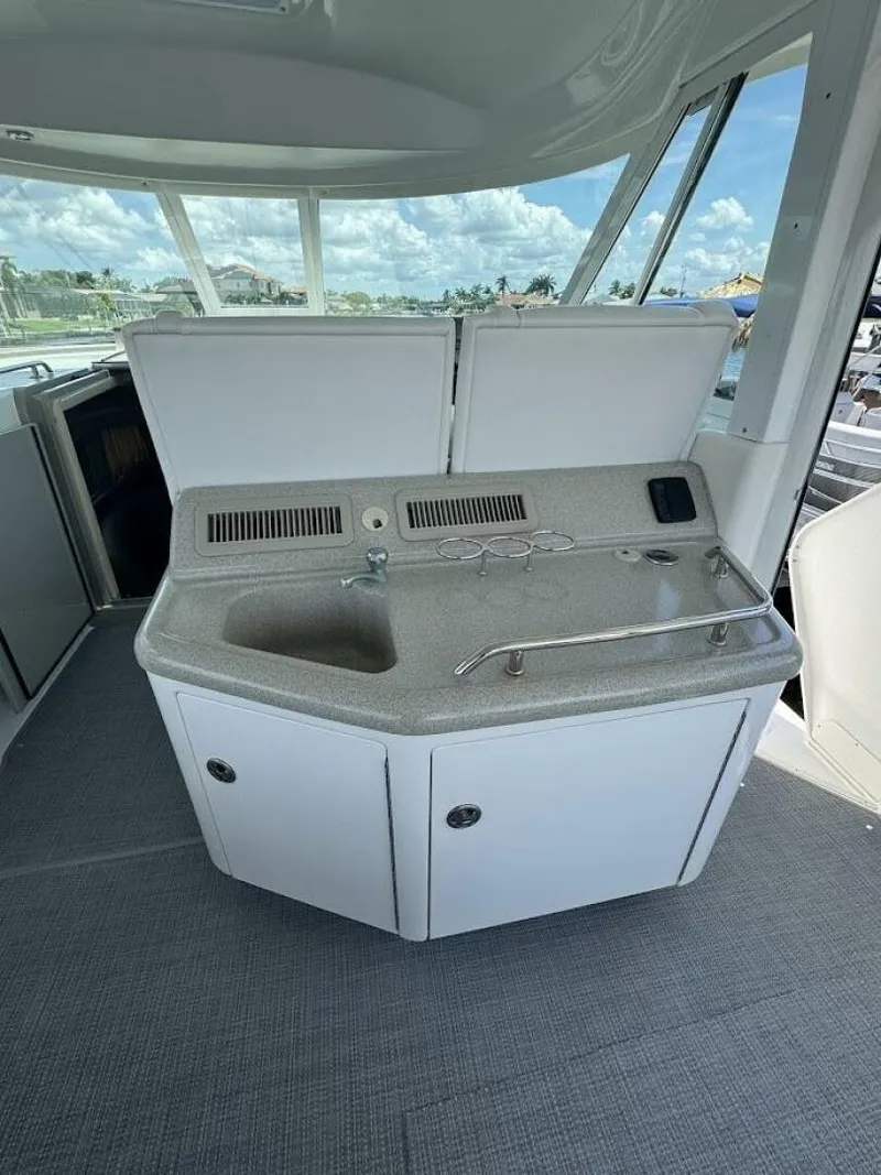 Slide: The Image of Sea Ray 40 Motoryacht 2006 - 14