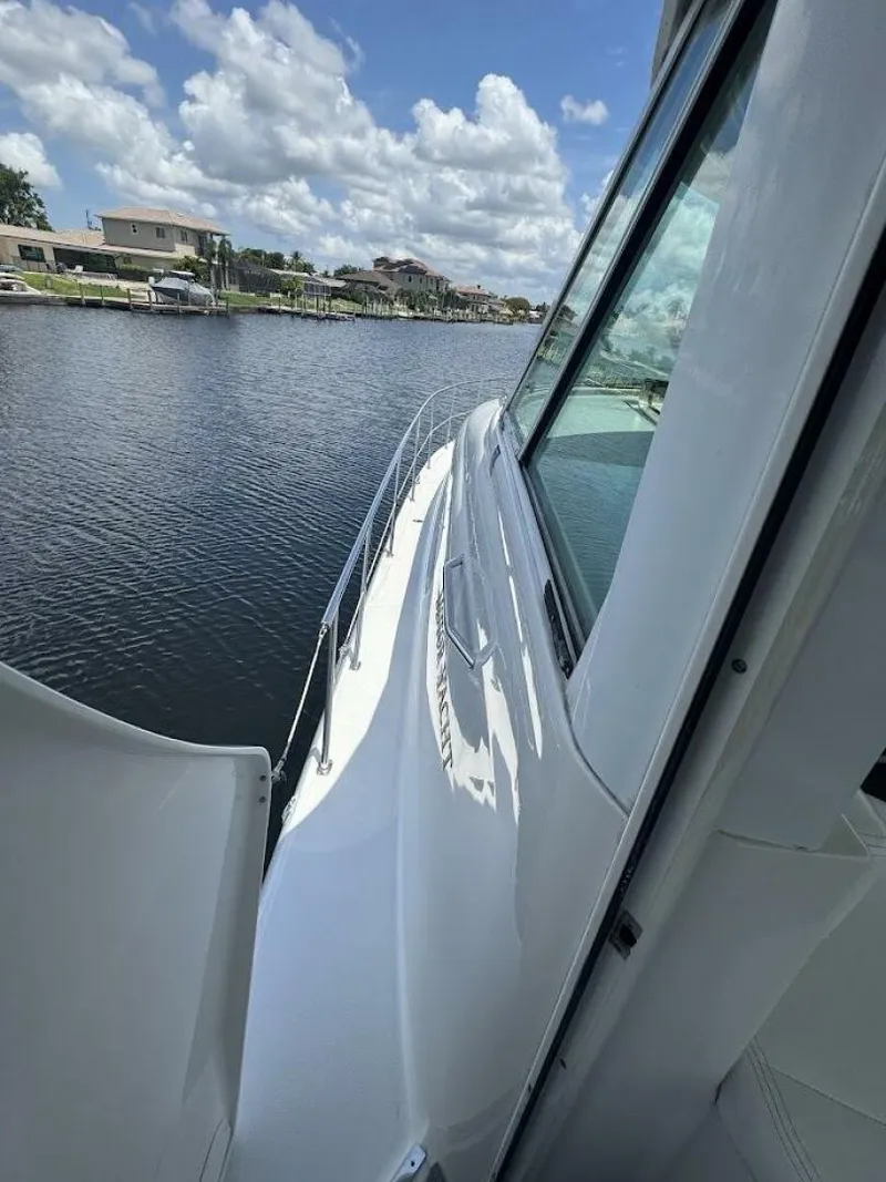 Slide: The Image of Sea Ray 40 Motoryacht 2006 - 16