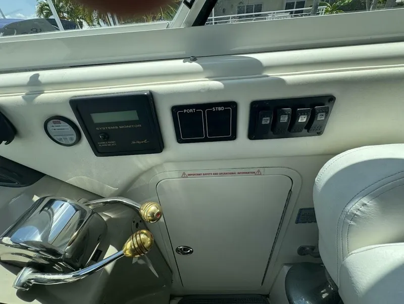 Slide: The Image of Sea Ray 40 Motoryacht 2006 - 26