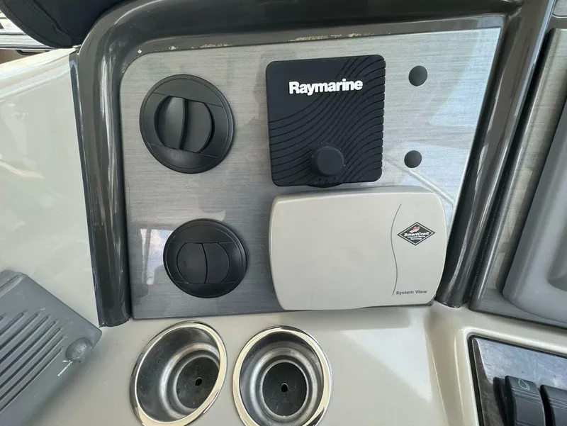 Slide: The Image of Sea Ray 40 Motoryacht 2006 - 27