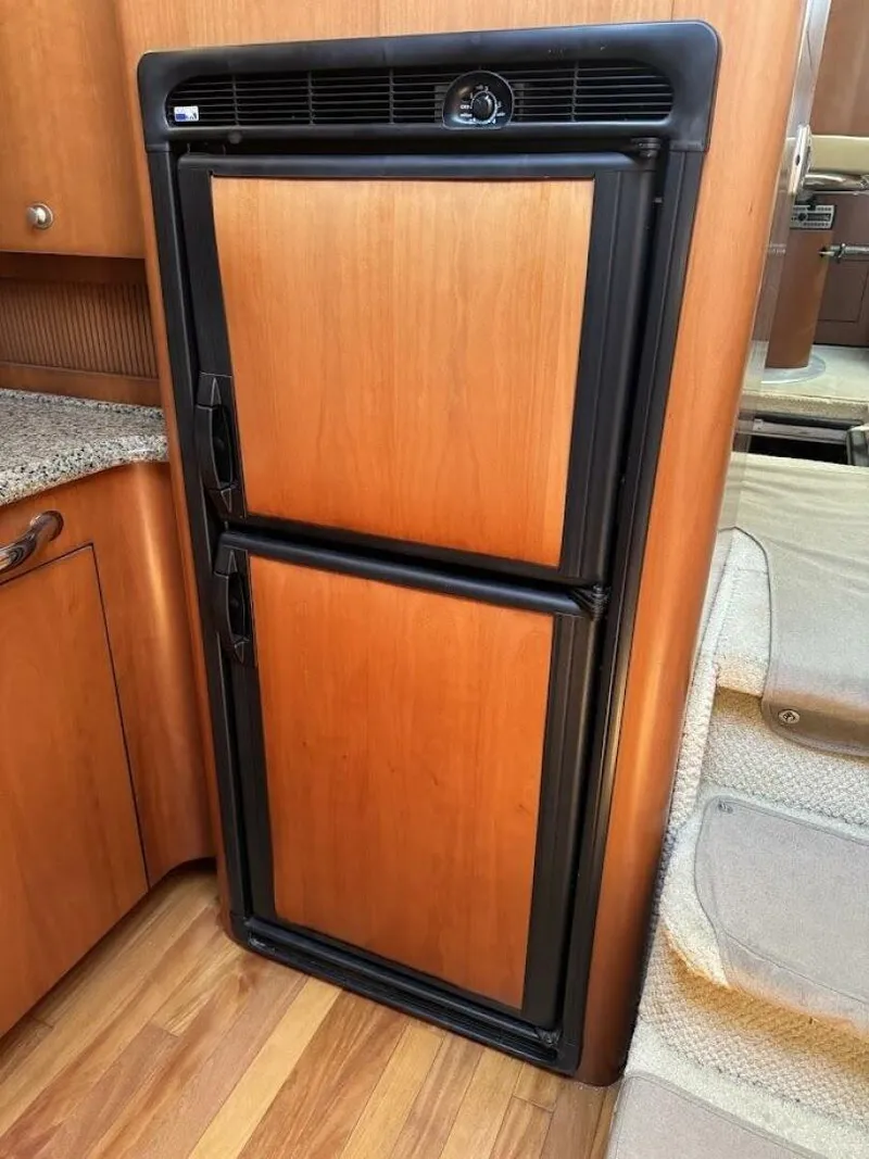 Slide: The Image of Sea Ray 40 Motoryacht 2006 - 41