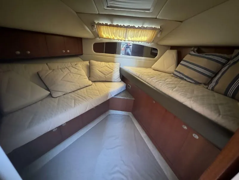 Slide: The Image of Sea Ray 40 Motoryacht 2006 - 44