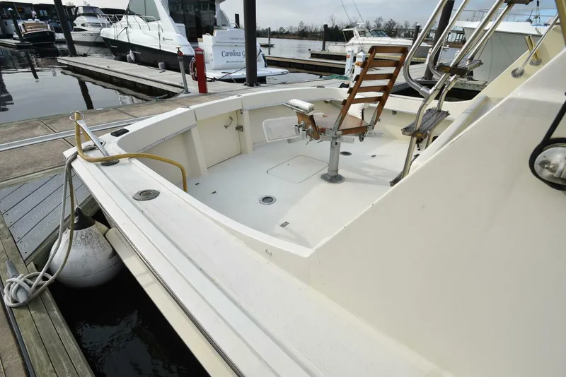Slide: The Image of Hatteras 46 Convertible 1978 - 6