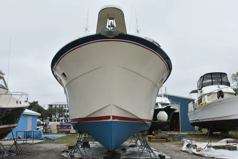 Slide: The Image of Hatteras 46 Convertible 1978 - 85