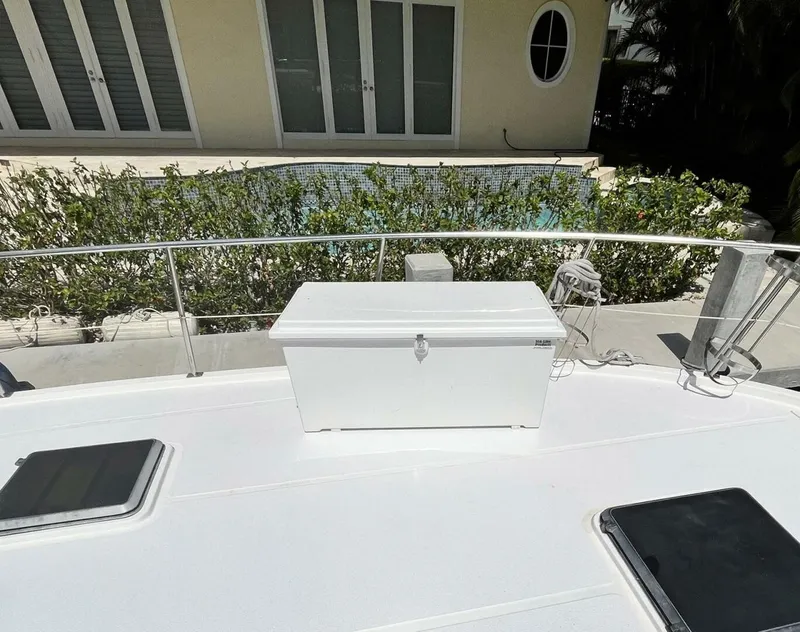 Slide: The Image of Symbol 44 Sun Deck MK II 1987 - 23