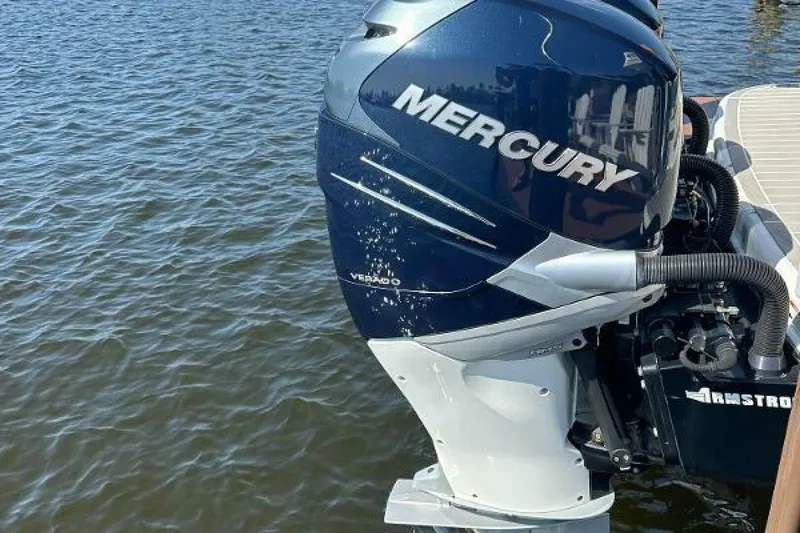 Slide: The Image of Formula 350 Crossover Bowrider 2020 - 8