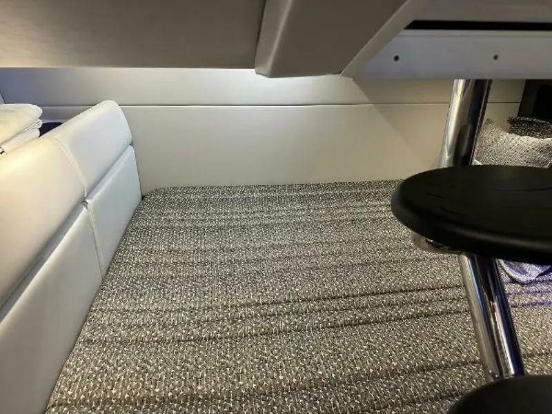 Slide: The Image of Formula 350 Crossover Bowrider 2020 - 25
