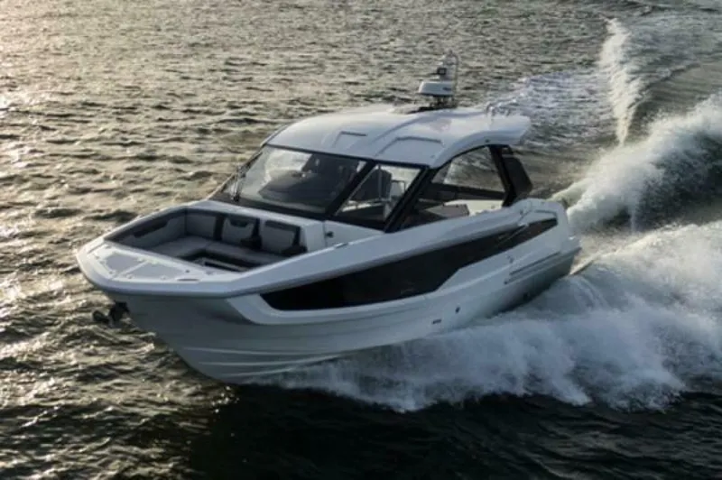 Slide: The Image of Galeon 325 GTO 2022 - 11