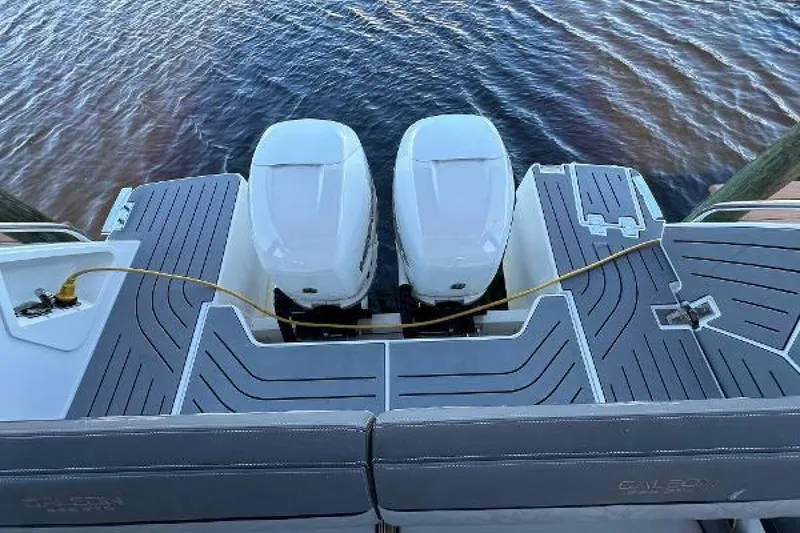 Slide: The Image of Galeon 325 GTO 2022 - 22