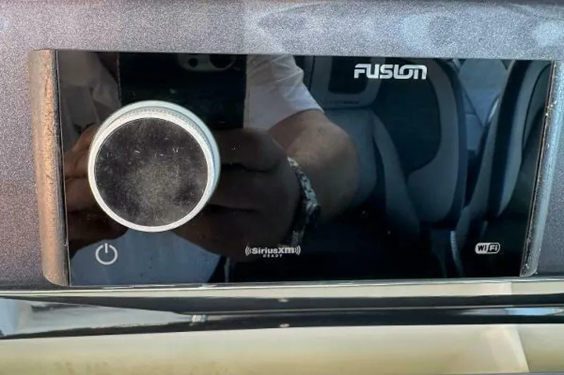 Slide: The Image of Galeon 325 GTO 2022 - 39