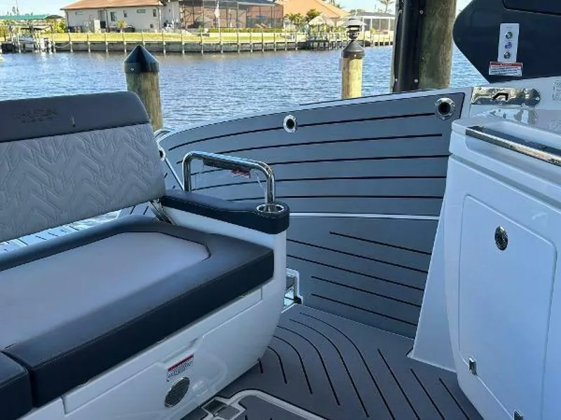 Slide: The Image of Galeon 325 GTO 2022 - 56
