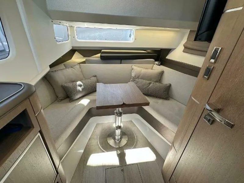 Slide: The Image of Galeon 325 GTO 2022 - 69