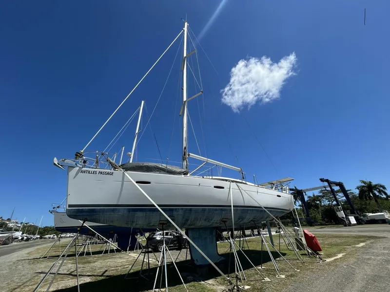 Slide: The Image of Beneteau Oceanis 43 2010 - 41