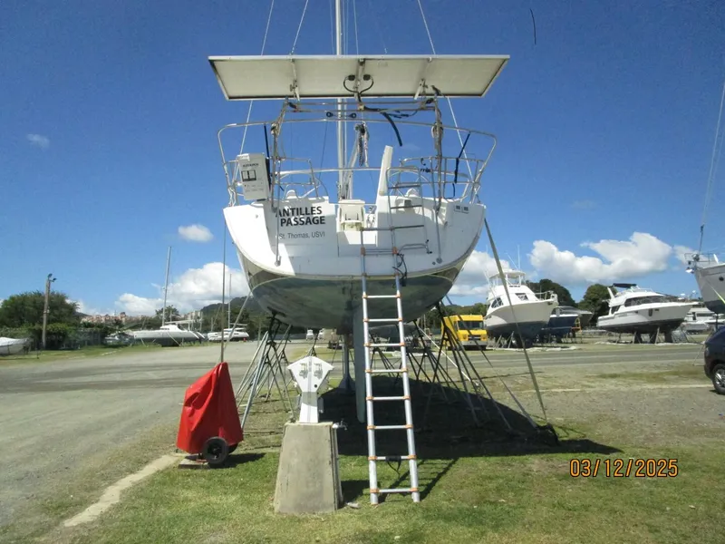 Slide: The Image of Beneteau Oceanis 43 2010 - 48