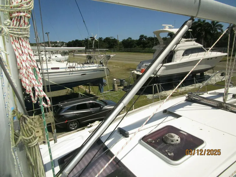 Slide: The Image of Beneteau Oceanis 43 2010 - 7