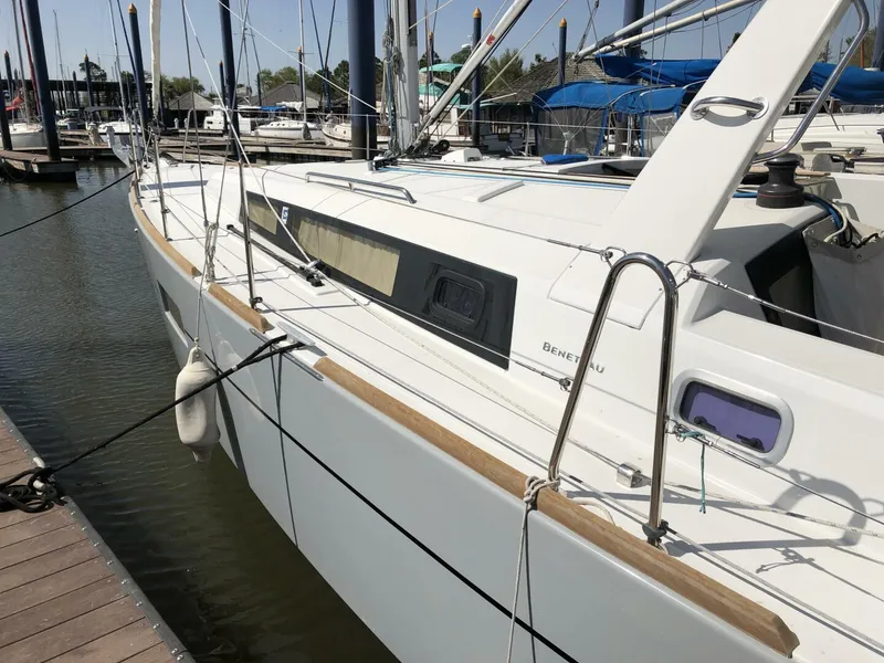 Slide: The Image of Beneteau Oceanis 38 Weekender 2017 - 10