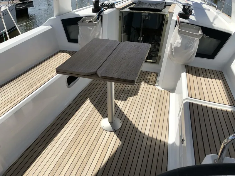 Slide: The Image of Beneteau Oceanis 38 Weekender 2017 - 12