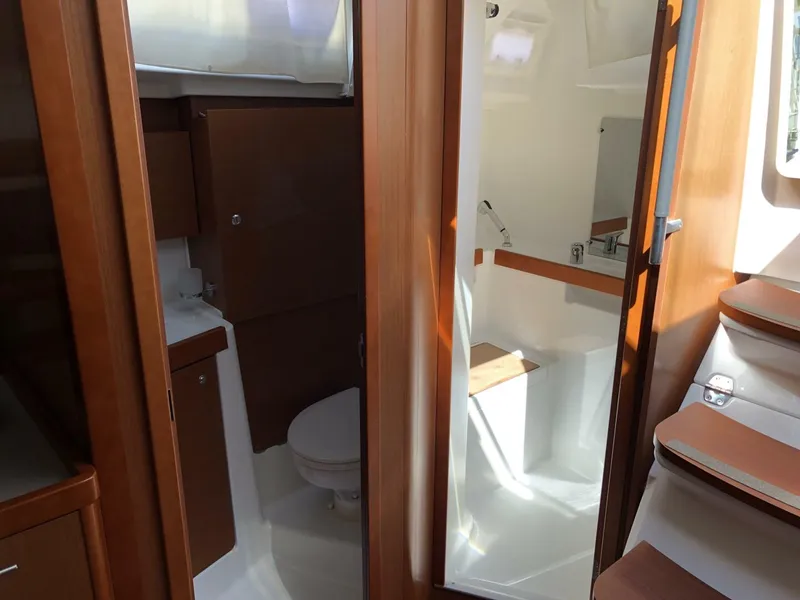 Slide: The Image of Beneteau Oceanis 38 Weekender 2017 - 24
