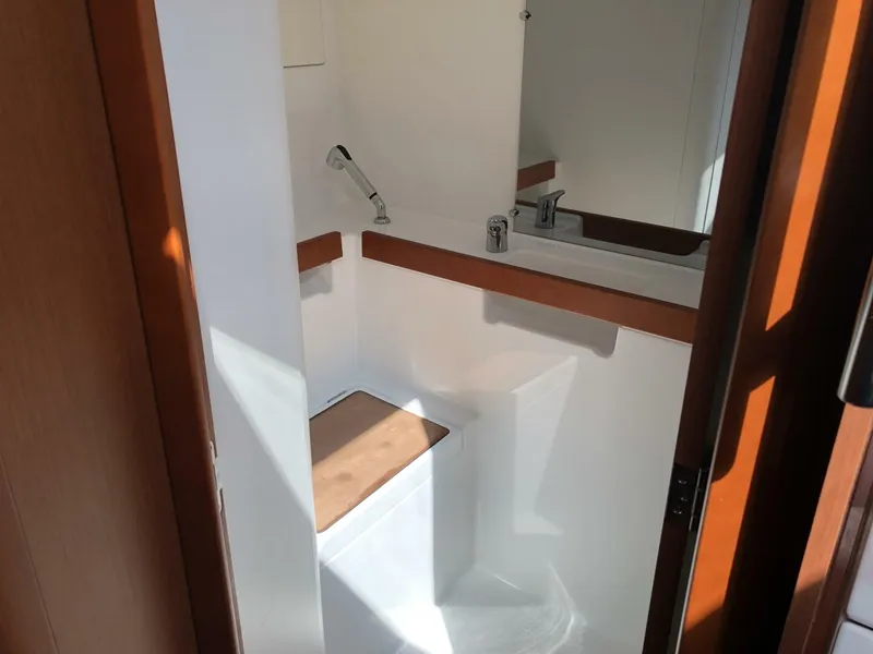 Slide: The Image of Beneteau Oceanis 38 Weekender 2017 - 26