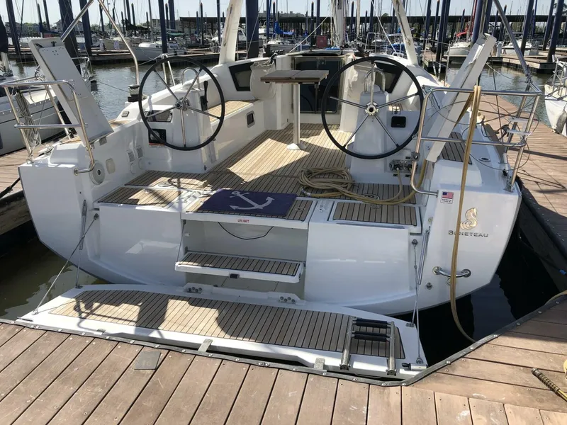Slide: The Image of Beneteau Oceanis 38 Weekender 2017 - 6