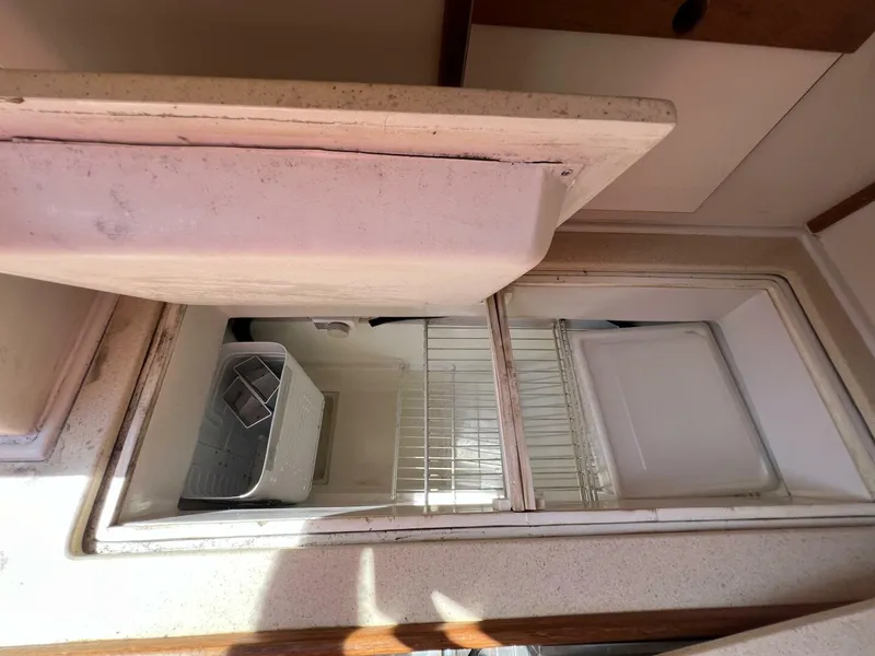 Slide: The Image of Catalina 320 1994 - 76