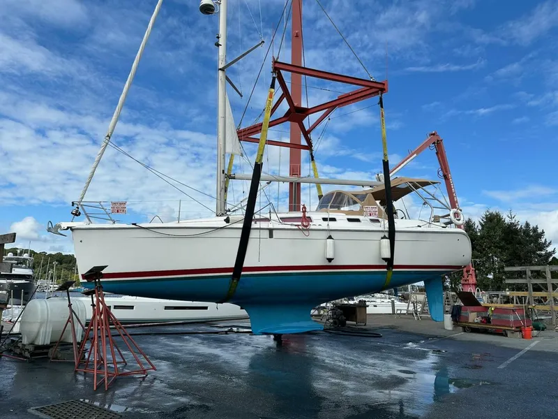 Slide: The Image of Hunter 38 2005 - 4