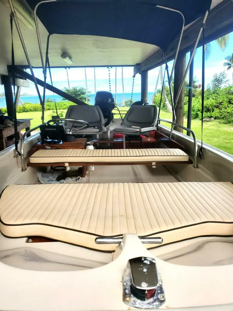 Slide: The Image of Boston Whaler 130 Sport 1990 - 3