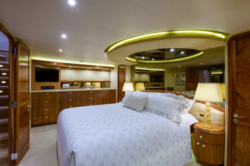 Slide: The Image of Westport 95 Raised Pilothouse Motor Yacht 2001 - 16
