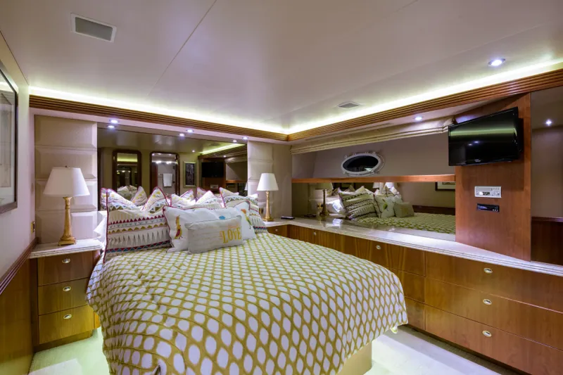 Slide: The Image of Westport 95 Raised Pilothouse Motor Yacht 2001 - 26