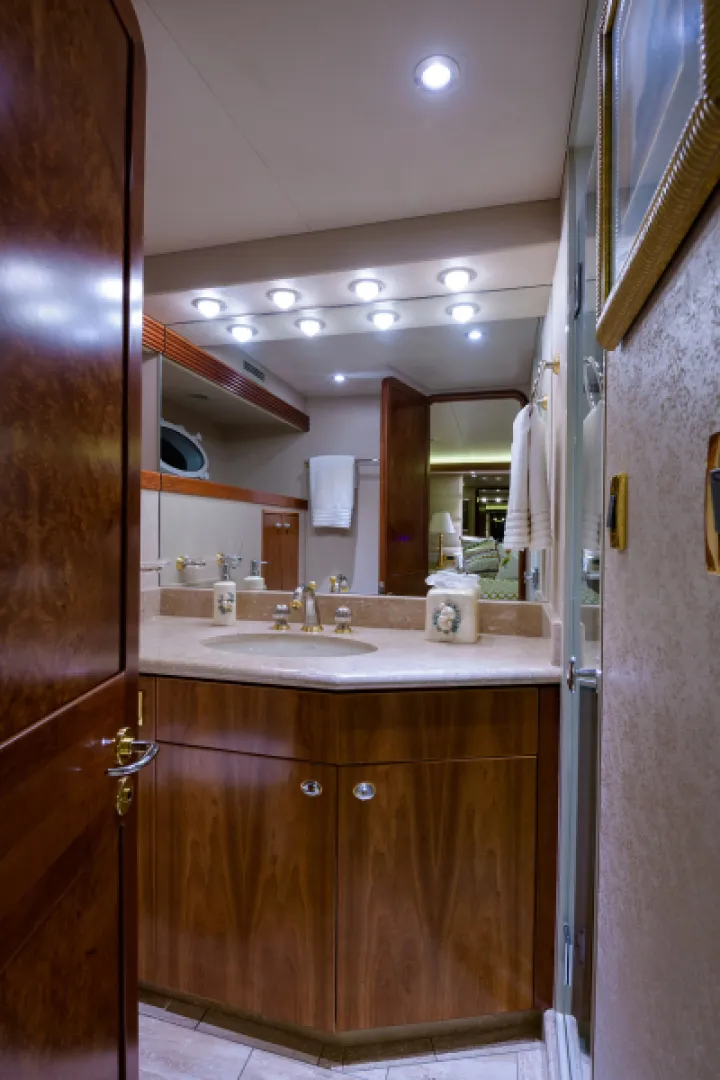 Slide: The Image of Westport 95 Raised Pilothouse Motor Yacht 2001 - 29