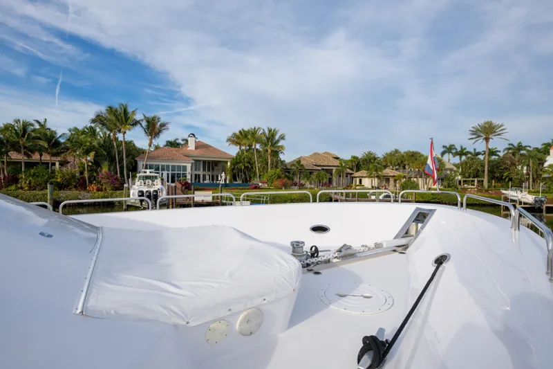 Slide: The Image of Westport 95 Raised Pilothouse Motor Yacht 2001 - 43