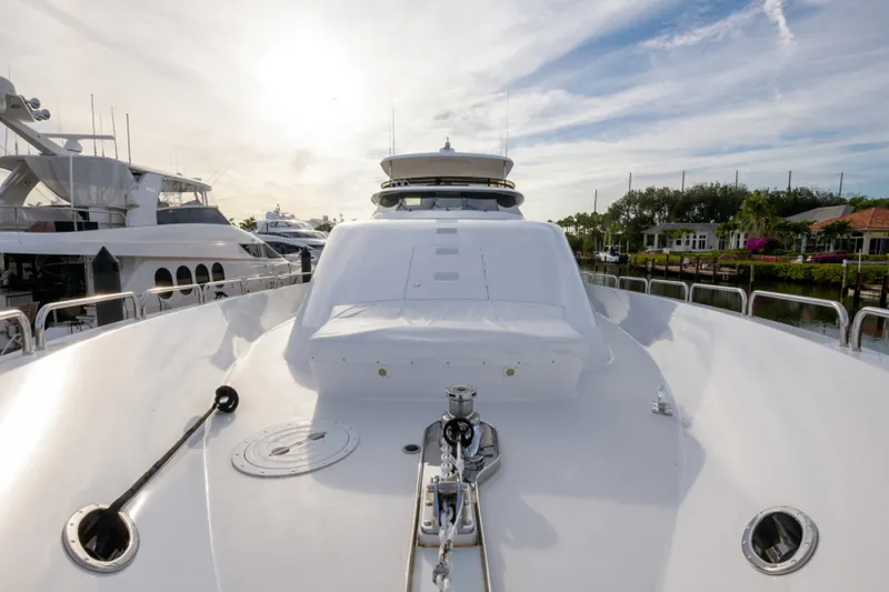 Slide: The Image of Westport 95 Raised Pilothouse Motor Yacht 2001 - 44
