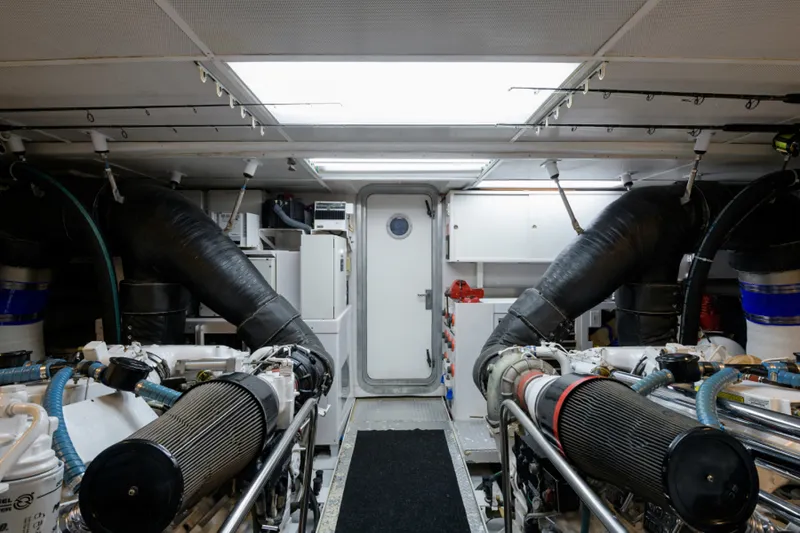 Slide: The Image of Westport 95 Raised Pilothouse Motor Yacht 2001 - 55