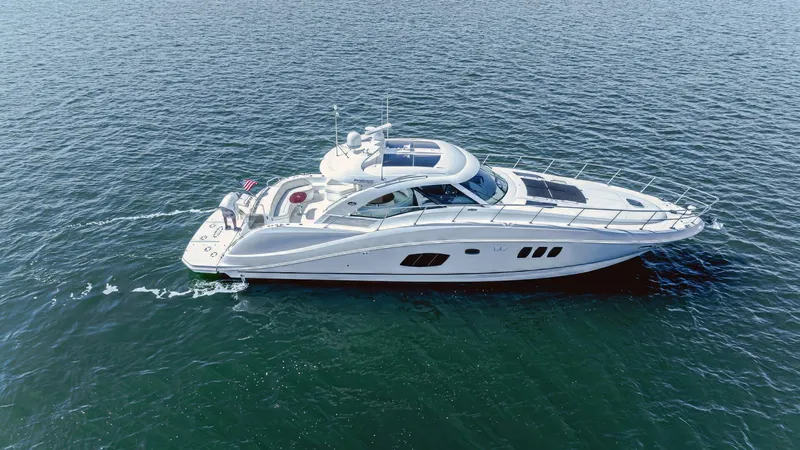 Slide: The Image of Sea Ray 580 Sundancer 2011 - 37