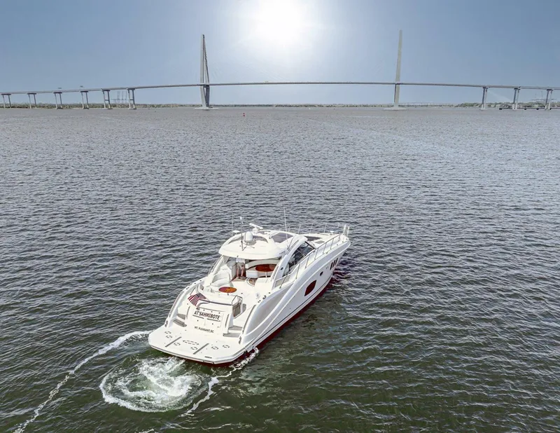 Slide: The Image of Sea Ray 580 Sundancer 2011 - 38
