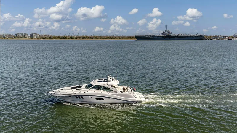 Slide: The Image of Sea Ray 580 Sundancer 2011 - 39
