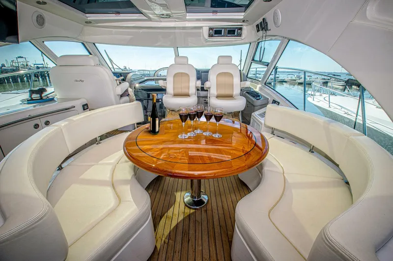 Slide: The Image of Sea Ray 580 Sundancer 2011 - 4
