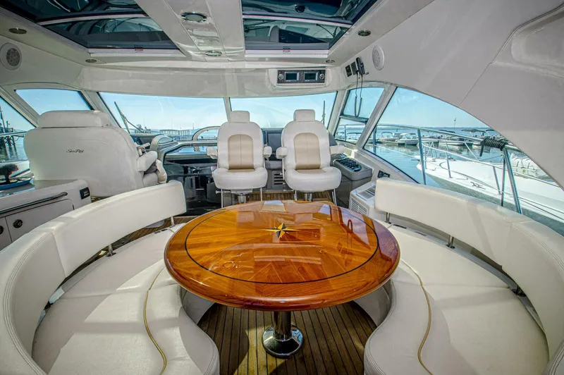 Slide: The Image of Sea Ray 580 Sundancer 2011 - 5