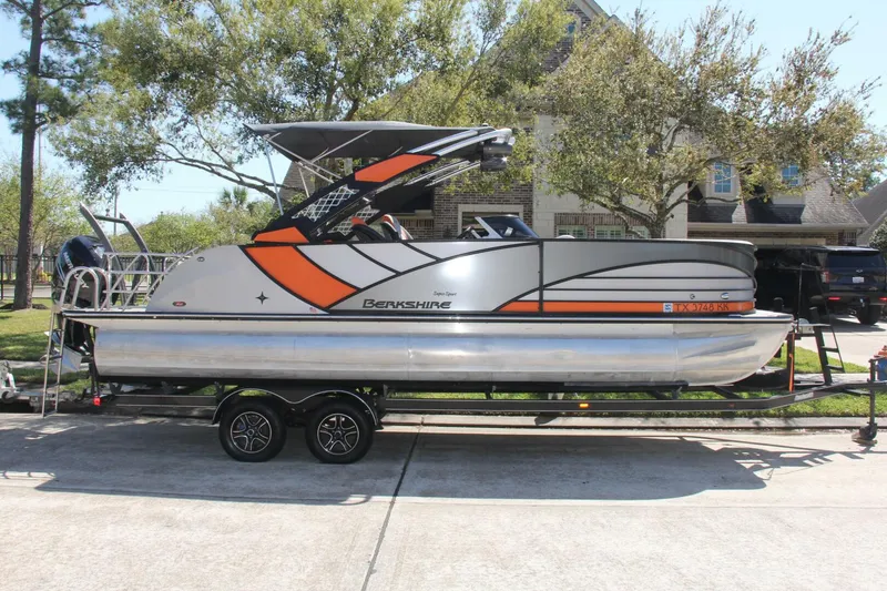 The Image of Berkshire 25 Sport CL 2021 - 0