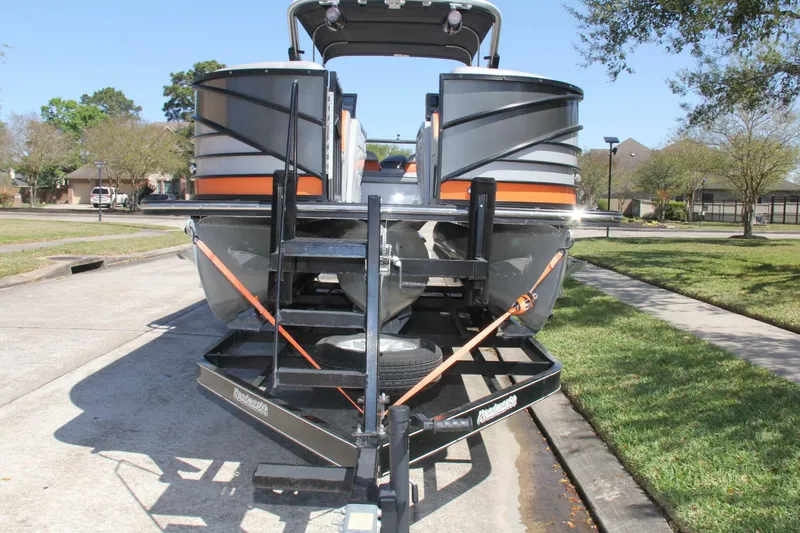 Slide: The Image of Berkshire 25 Sport CL 2021 - 65