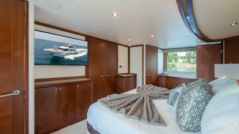 Slide: The Image of Ocean Alexander 2017 - 39