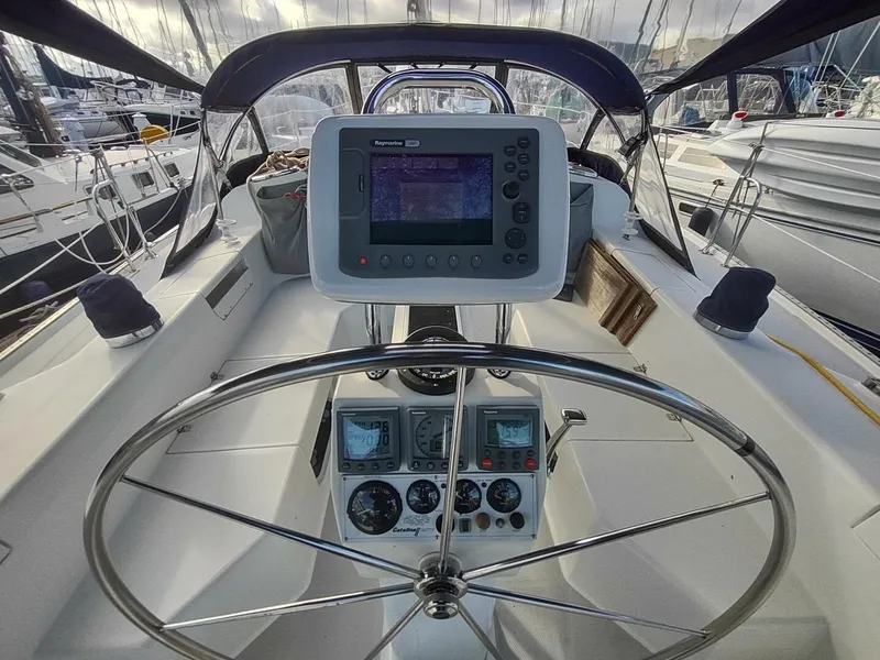 Slide: The Image of Catalina 42 MKII 2005 - 16