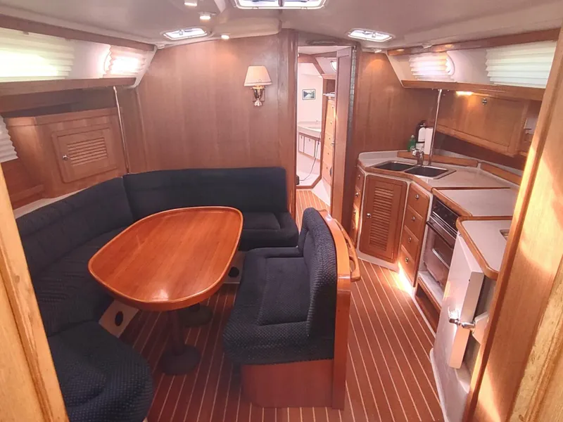 Slide: The Image of Catalina 42 MKII 2005 - 20